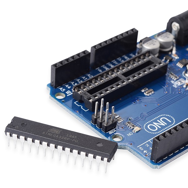 Cambiando el chip del Arduino UNO