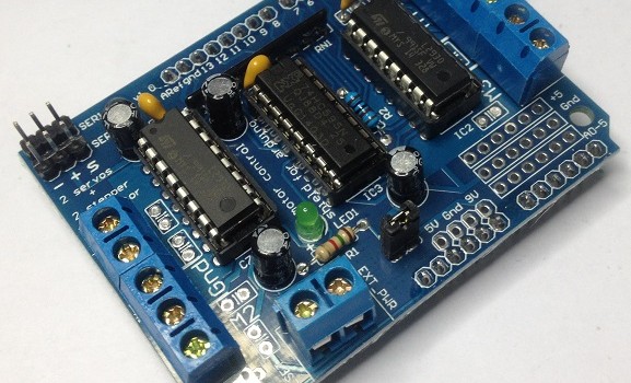 Motor paso a paso y Motor Shield V1 Vista iso