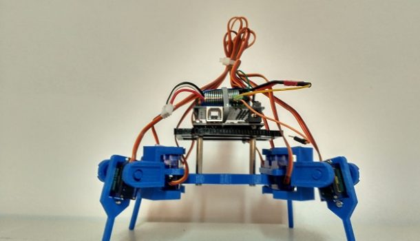Programando los movimientos del 4-Bot robot cuadrúpedo