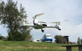 Dron Hubsan X4 H502S volando